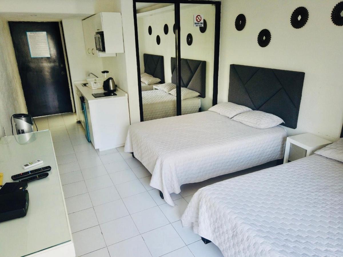 Acapulco Hotel Y Suites Mediterrane Exterior photo